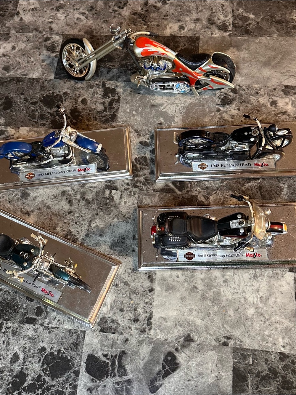 Harley-Davidson Die-Cast Motorcycle Set - Red, Blue, Black, Silver collection